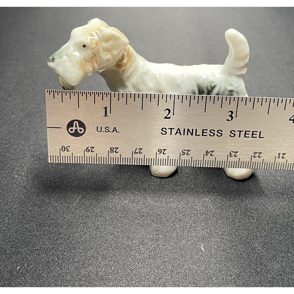 Vintage 1950s Wirehair Fox Terrier Porcelain Dog Figurine. Marked Made in Japan. - Picture 10 of 10